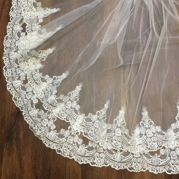 VTG Tulle with Applique Floral Lace 2-tier Wedding Veil White - Picture 5 of 15
